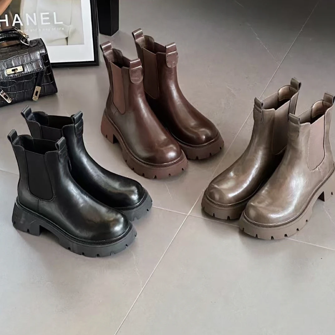 新疆【5厘米】马丁靴2025新款英伦风字母厚底烟筒短靴切尔西39902