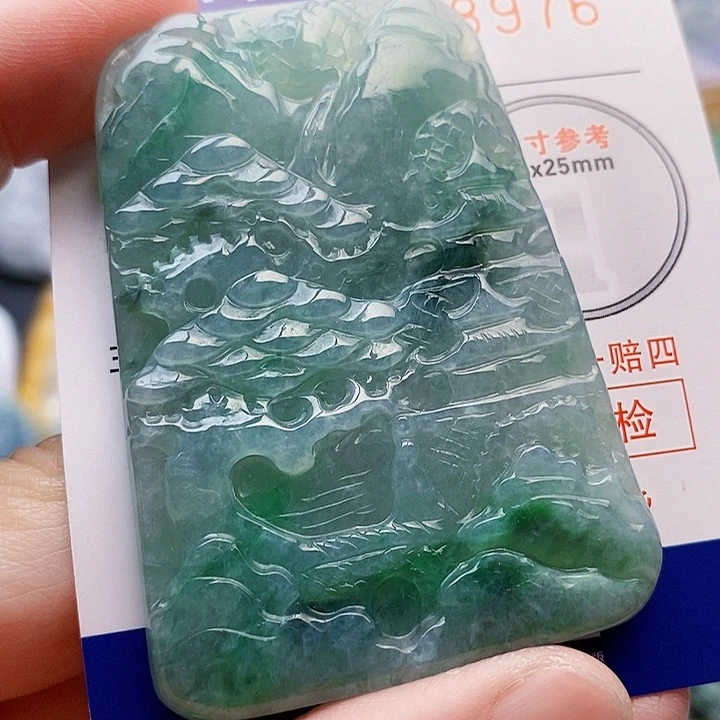 吊坠(不含链)未镶嵌翡翠