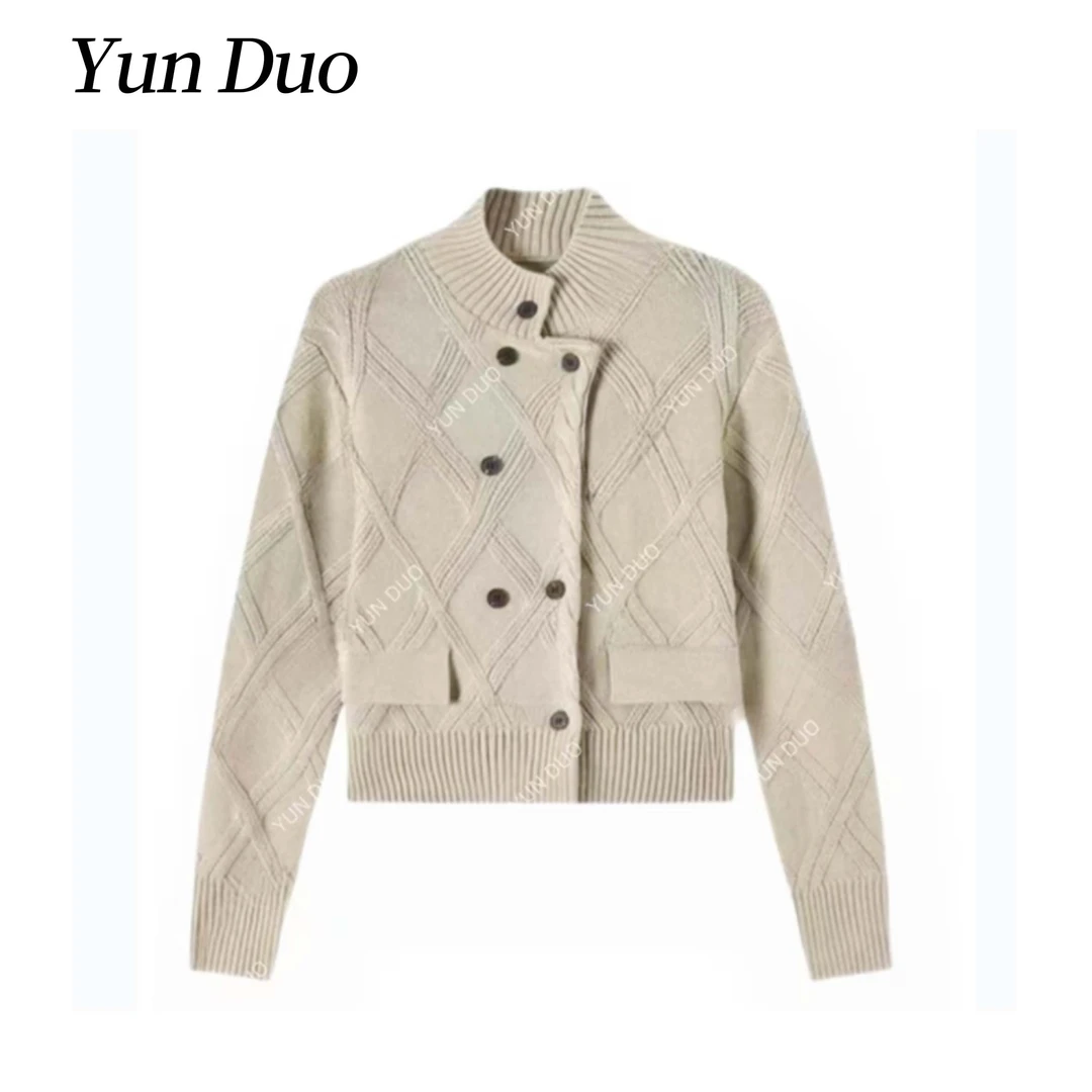 云朵定制【理愫】高级感排扣立领毛衣开衫LH56