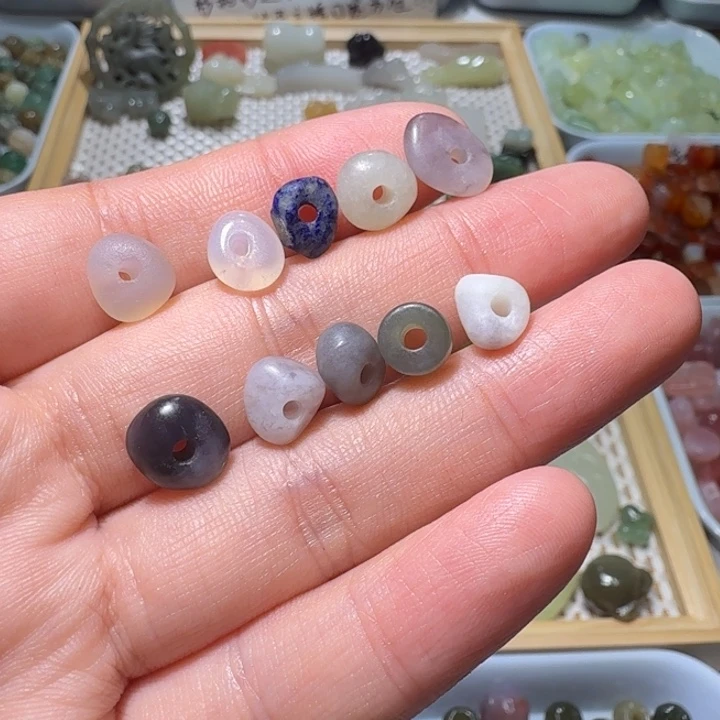 和田玉未镶嵌珠宝半成品