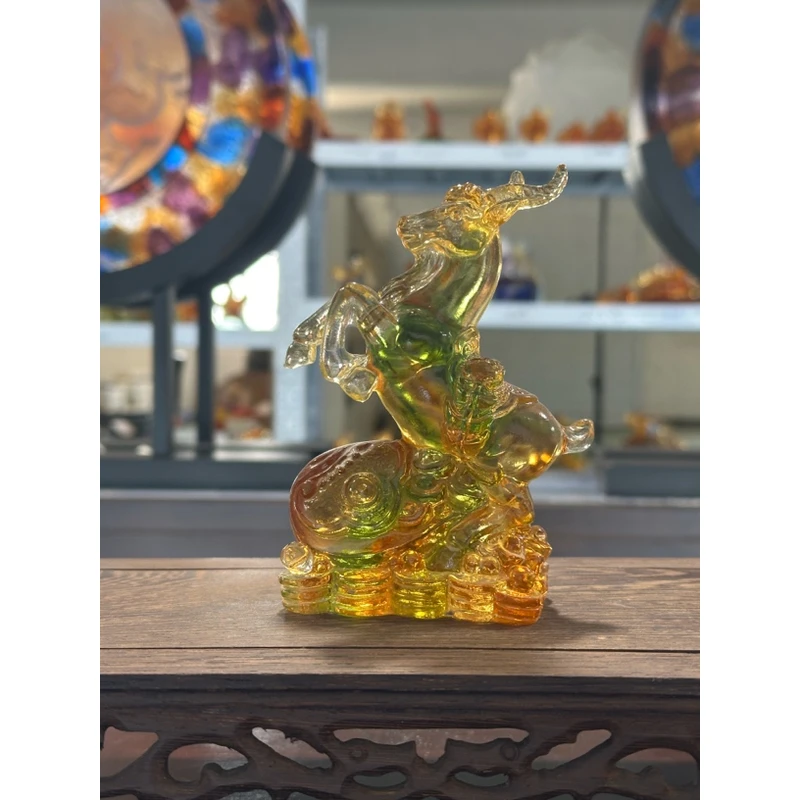 A19-1【琉璃撤柜捡漏】非遗传承琉璃摆件 小金币底台元宝羊绿琥色