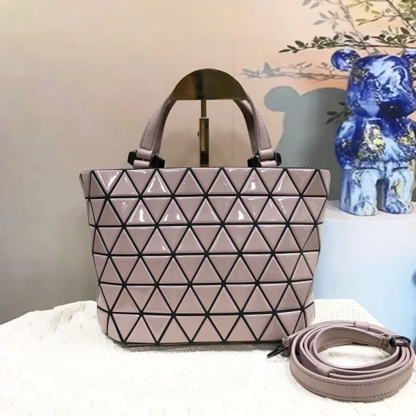 95新/三宅一生/包包/市场价68888/250208CZ0023