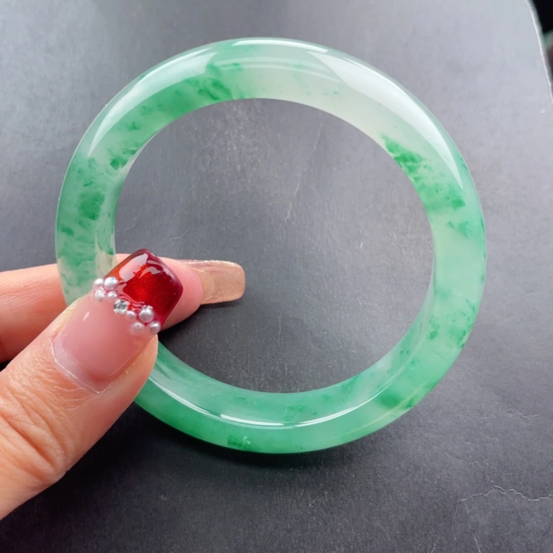 石英质玉手镯未镶嵌苏***柔