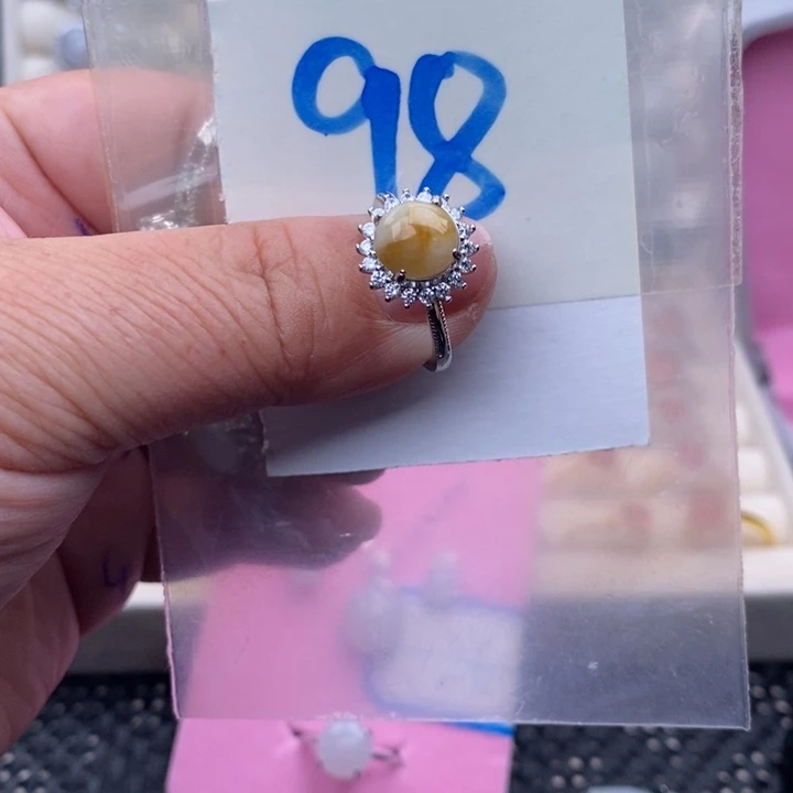 未镶嵌戒指翡翠缅甸