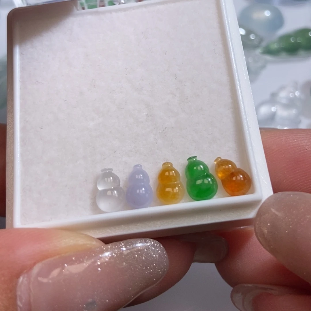 未镶嵌定制翡翠l**i翡翠