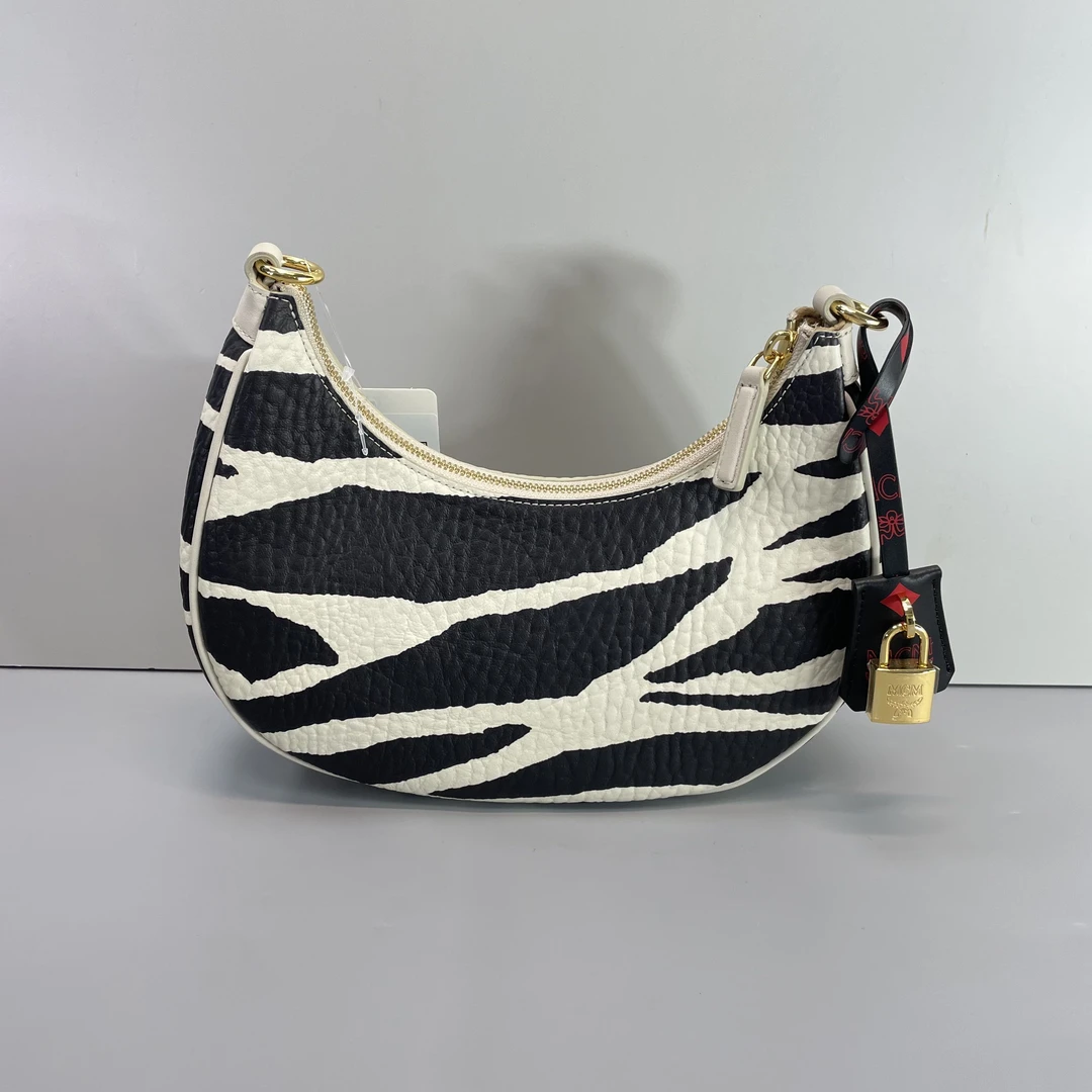 95新 MCM 媚姐/mcm斑马纹腋下单肩包24x12x6cmG021409