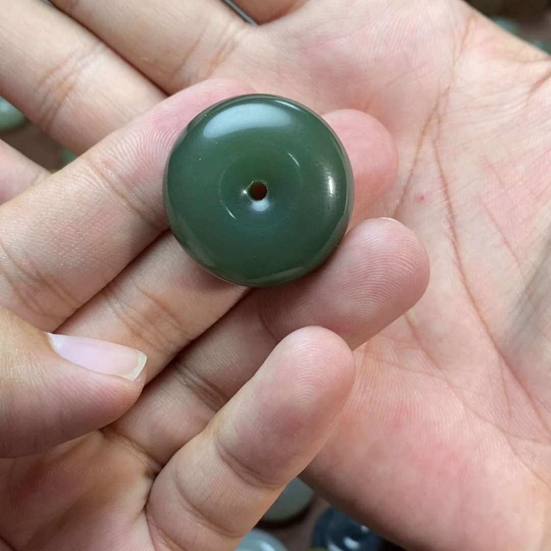 和田玉未镶嵌吊坠(不含链)