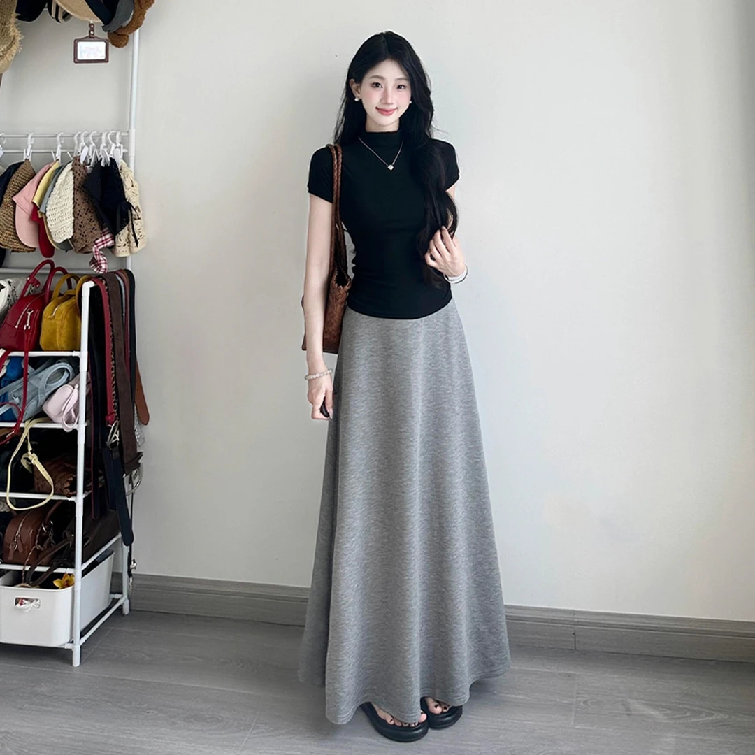 夏日韩系大方得体穿搭一整套2026超火黑色修身上衣高腰半裙两件套