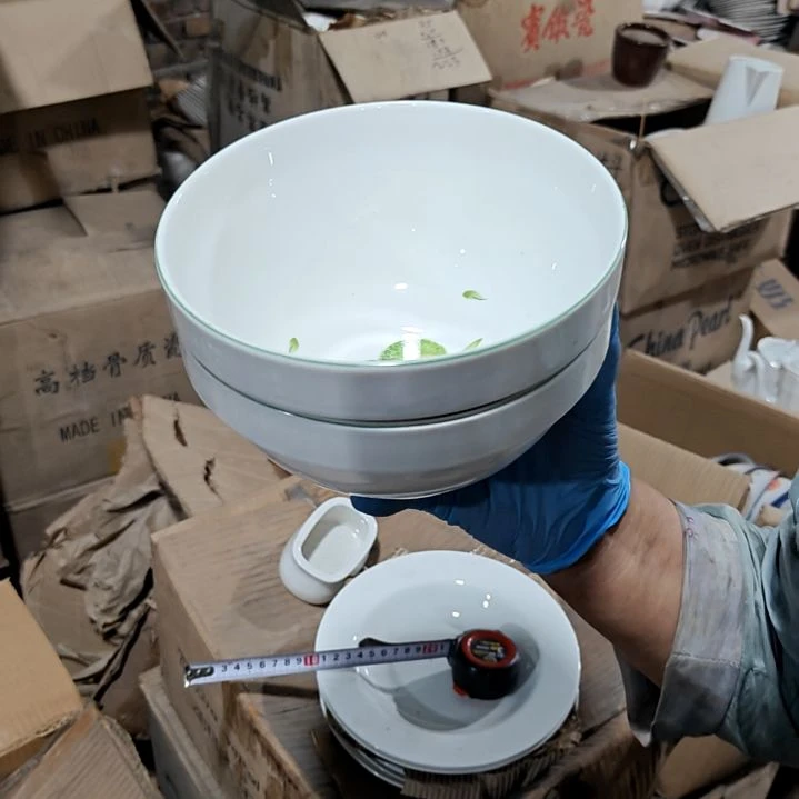 摆件陶瓷盘子碗啥都有