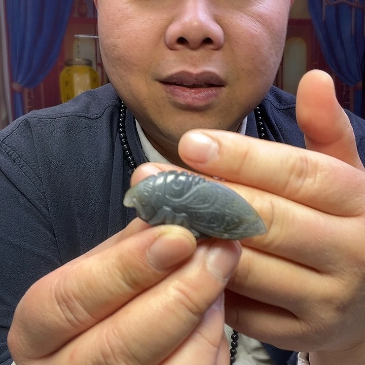 和田玉未镶嵌把件知了一鸣惊人