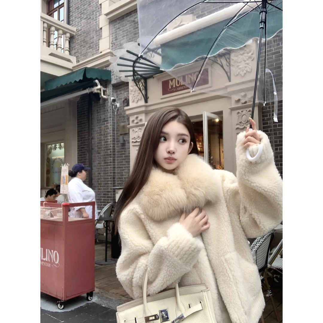 VUMP 雪境漫游 羊羔毛皮毛一体狐狸毛领大衣女秋冬季加厚皮草外套