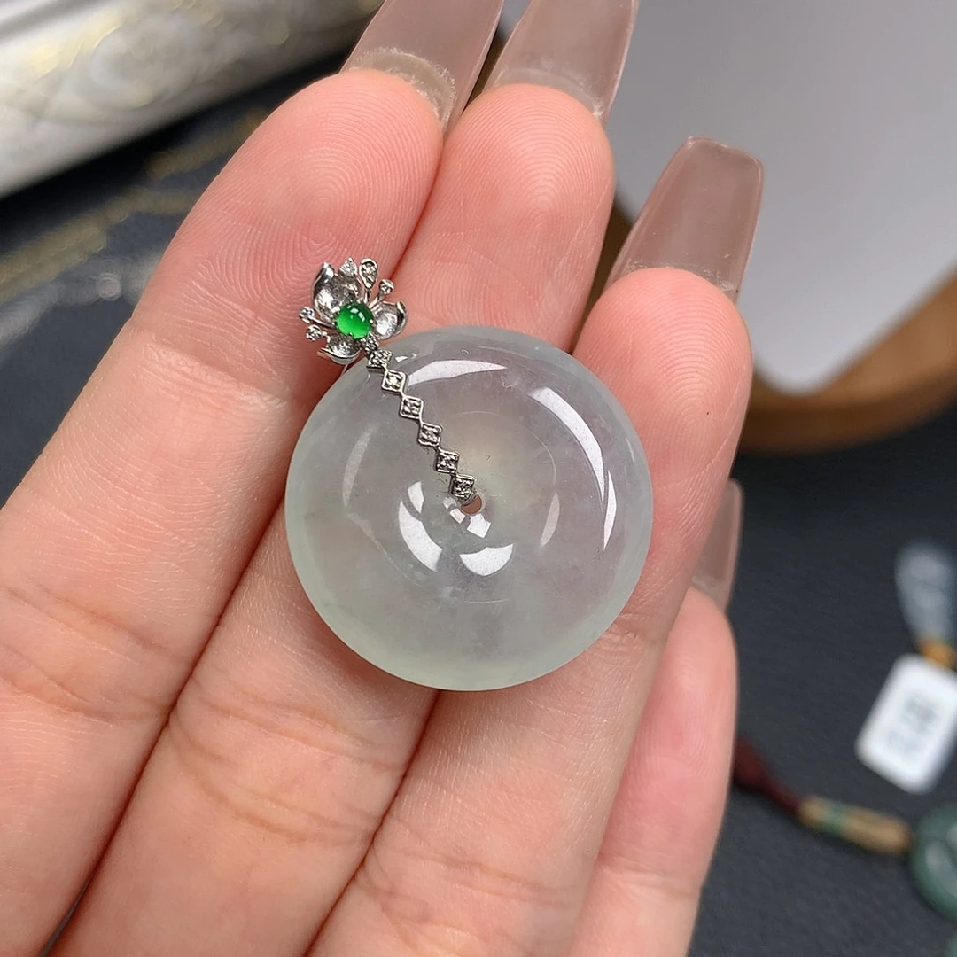 吊坠(不含链)18K金镶嵌翡翠