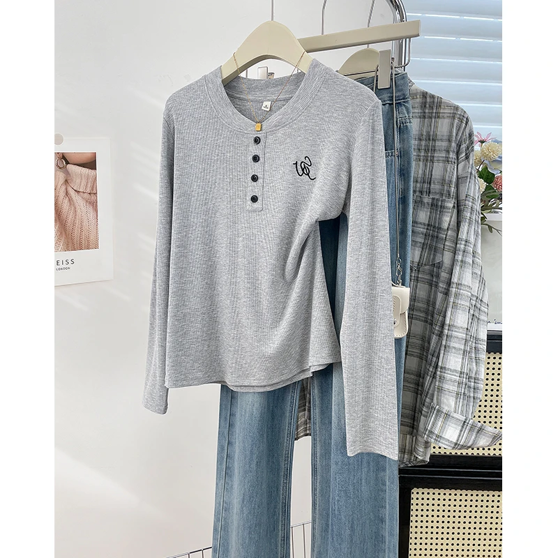 显瘦气质时尚长袖t恤2025韩系新款设计感小众女装通勤温柔上衣服