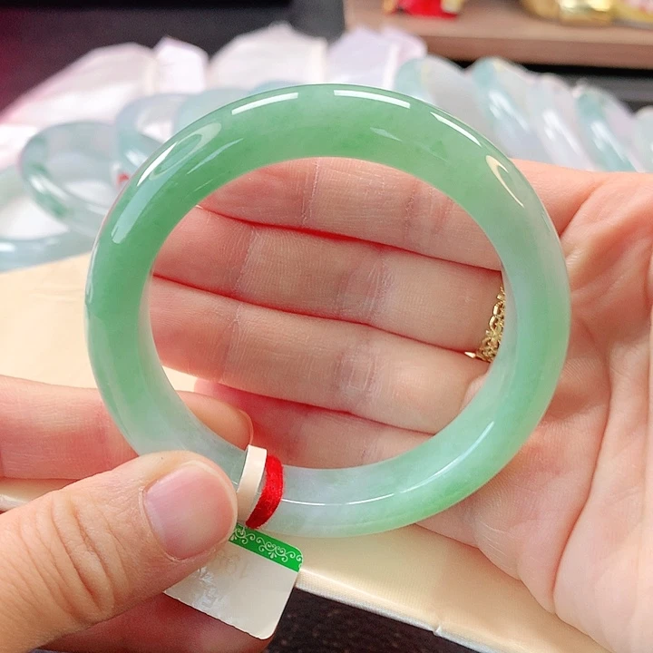 未镶嵌手镯翡翠缅甸A货翡翠手镯