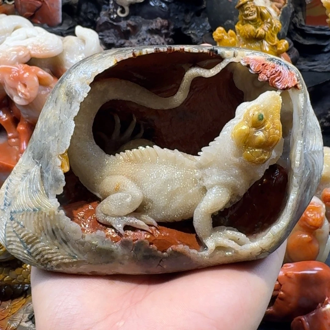 寿山石手工艺作品 巧色巧雕