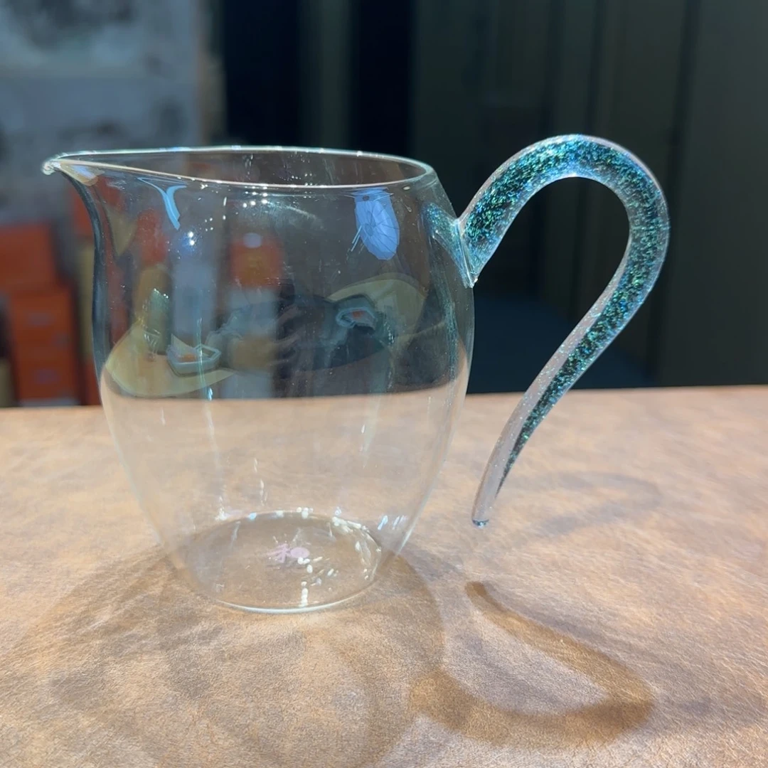 鱼***禾器怡然公道杯蓝金