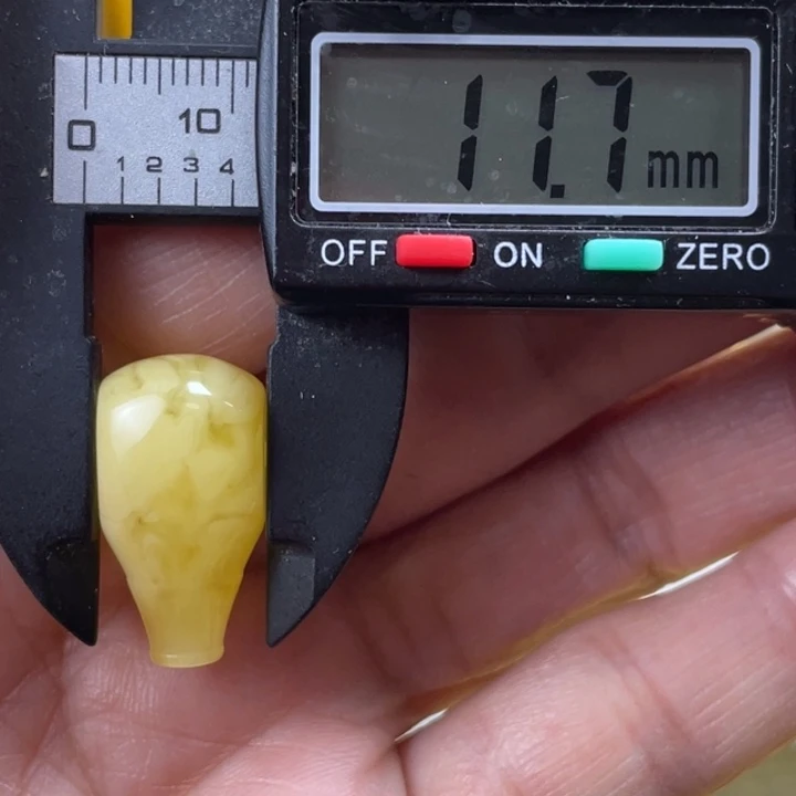 蜜蜡未镶嵌裸石29杂