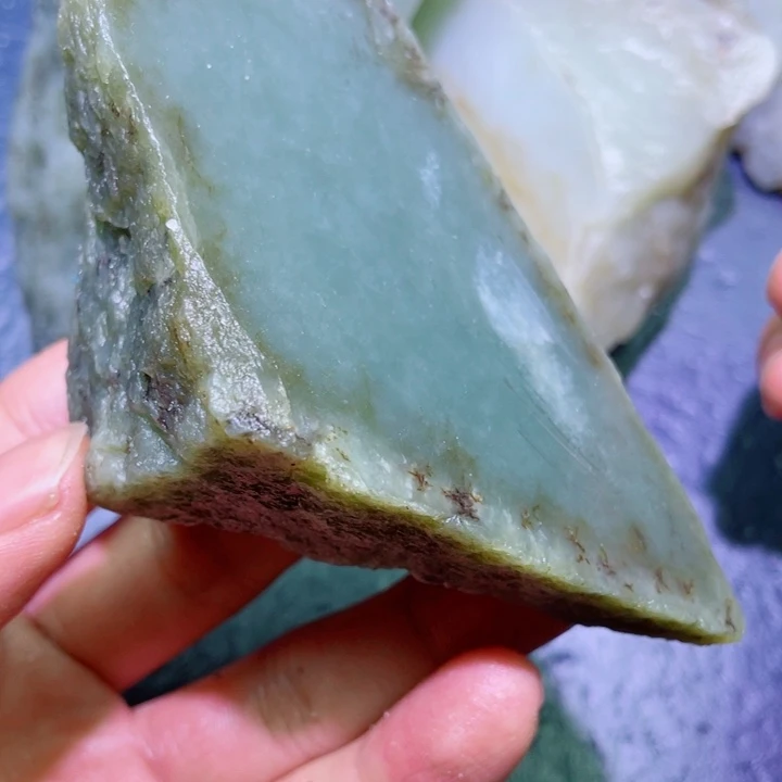 和田玉未镶嵌珠宝半成品