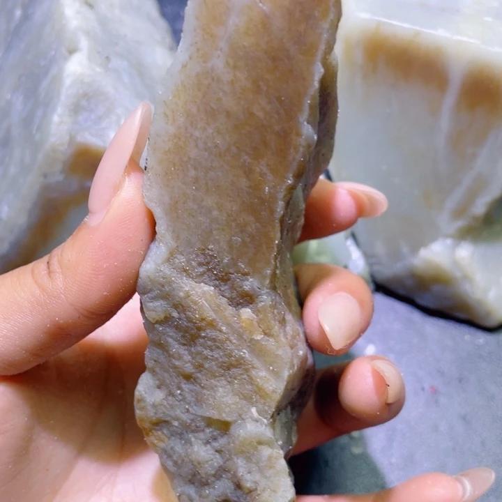 和田玉未镶嵌珠宝半成品