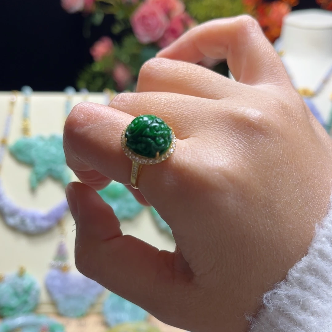 翡翠颈饰银S925镶嵌辣绿满绿