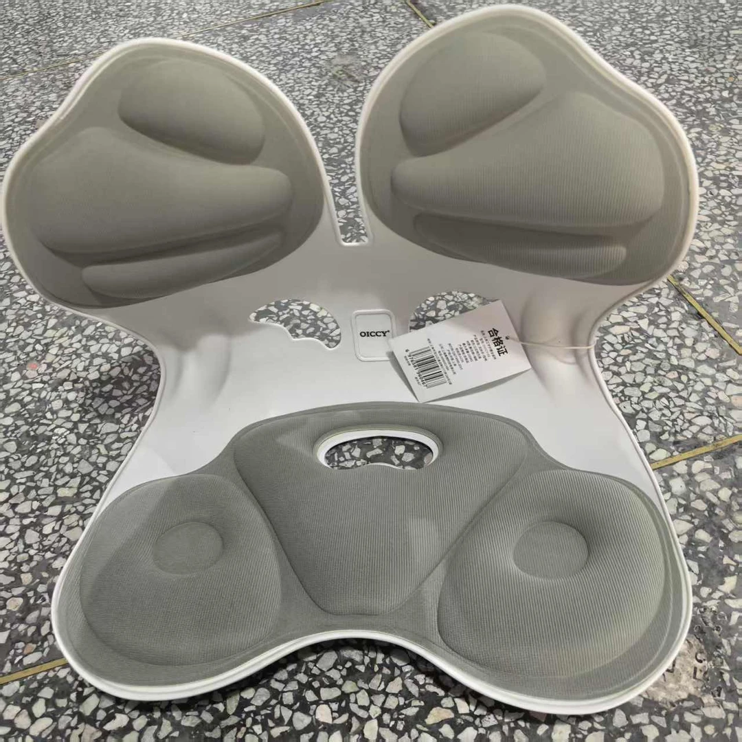 人体工学坐姿椅（有开胶）瑕疵 介意勿拍