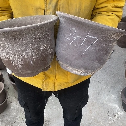 紫砂中国宜兴紫砂花盆，