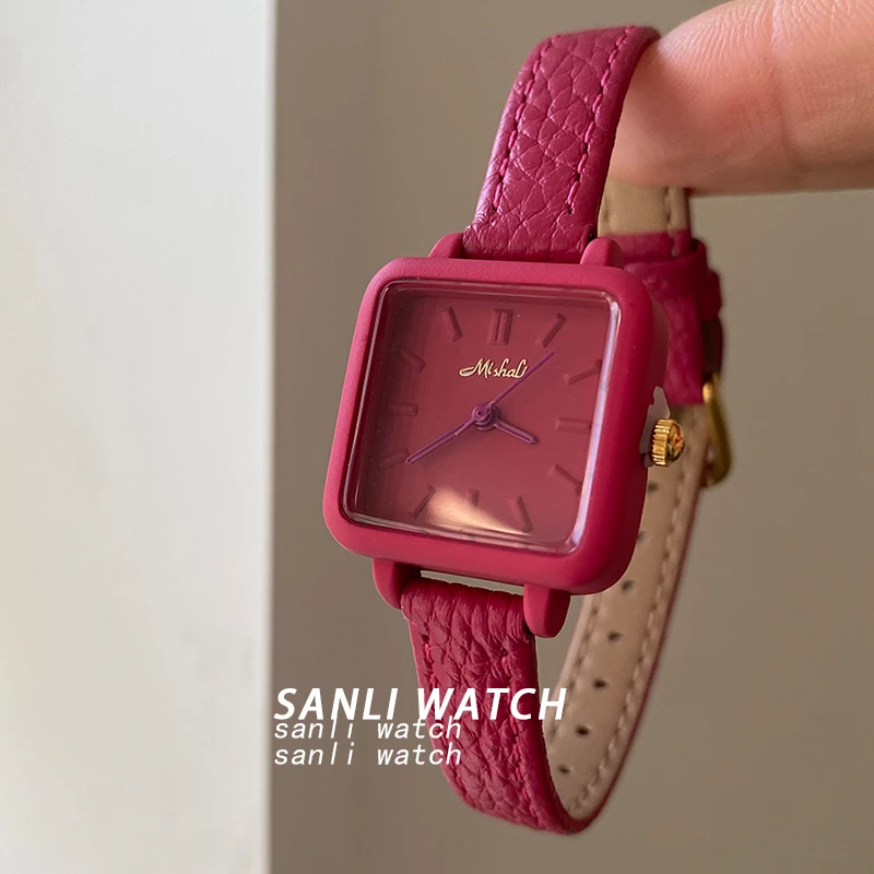 《玫红小方糖》水泥灰小表盘荔枝纹皮带女表简约高级时尚手表