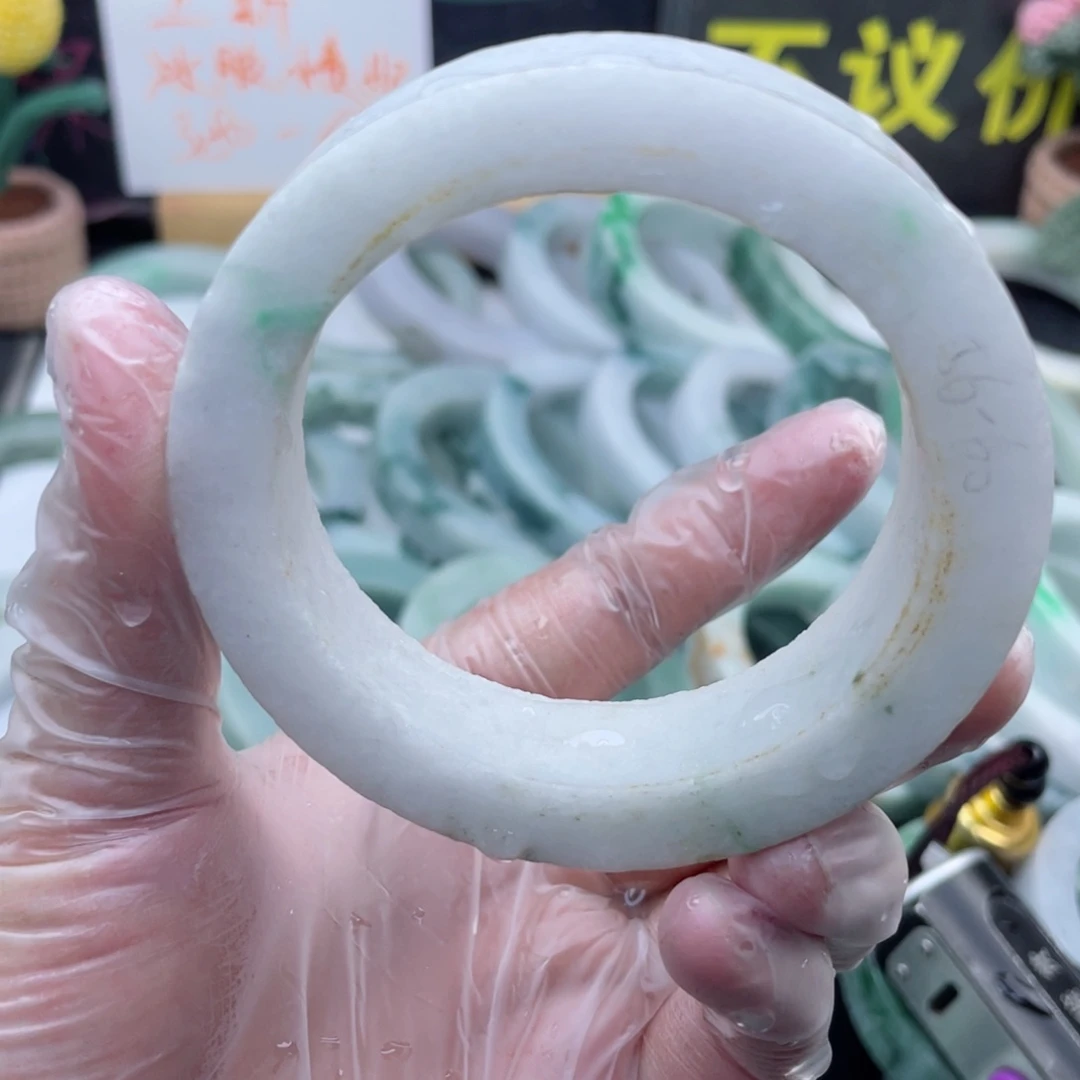 定制翡翠未镶嵌纯天然A货缅甸翡翠定制