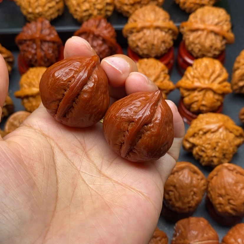 【闪购商品】文玩核桃把件貔貅