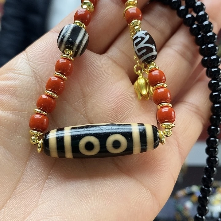 玛瑙/玉髓合金颈饰