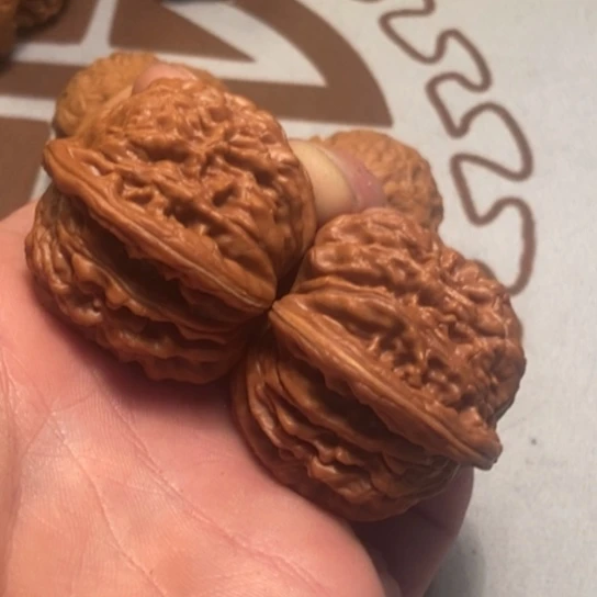 吊坠桃核全品楼王45