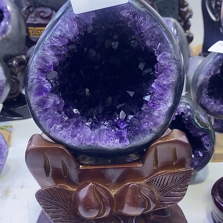 沂***冯未镶嵌大型摆件（非配饰）紫晶485