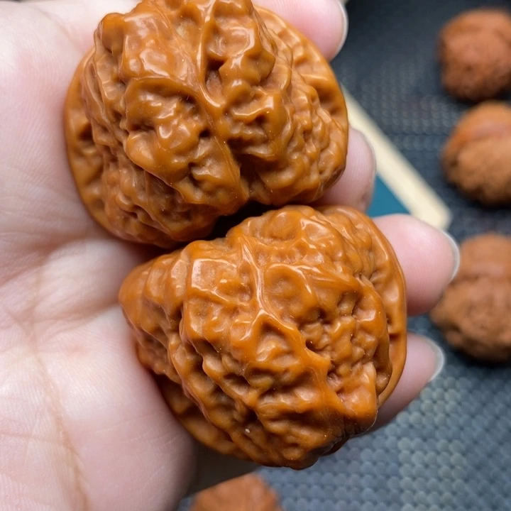 文玩核桃吊坠37蛤蟆头