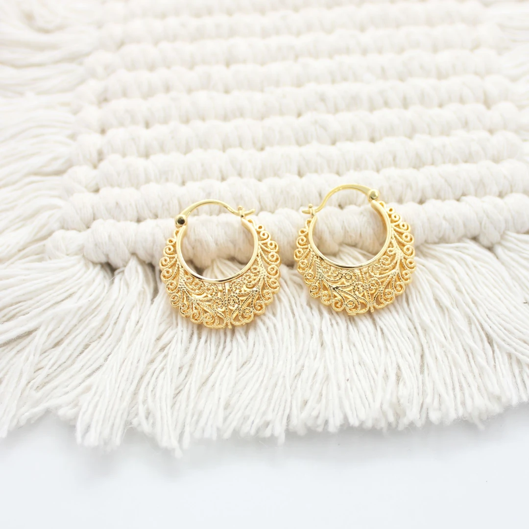 合金耳饰 镂空款简约唯美气质耳钉【哎呦家18356】