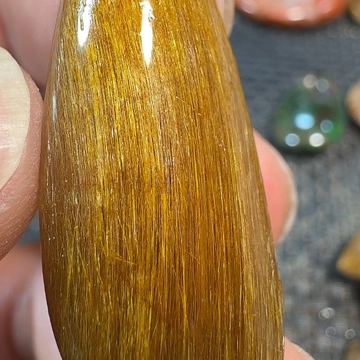 葡***王未镶嵌颈饰水晶好