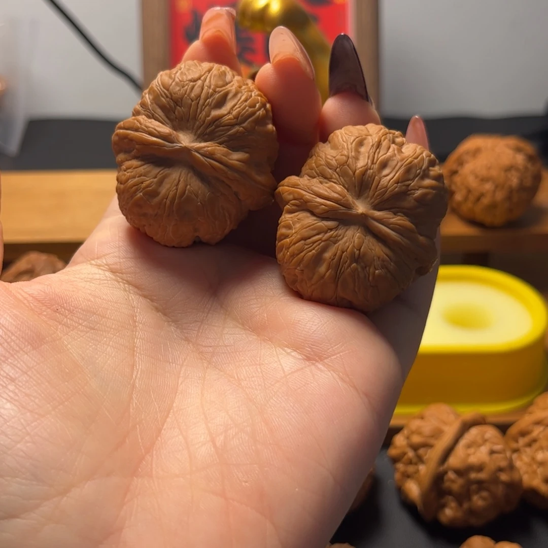 G***.文玩核桃把件元宝42