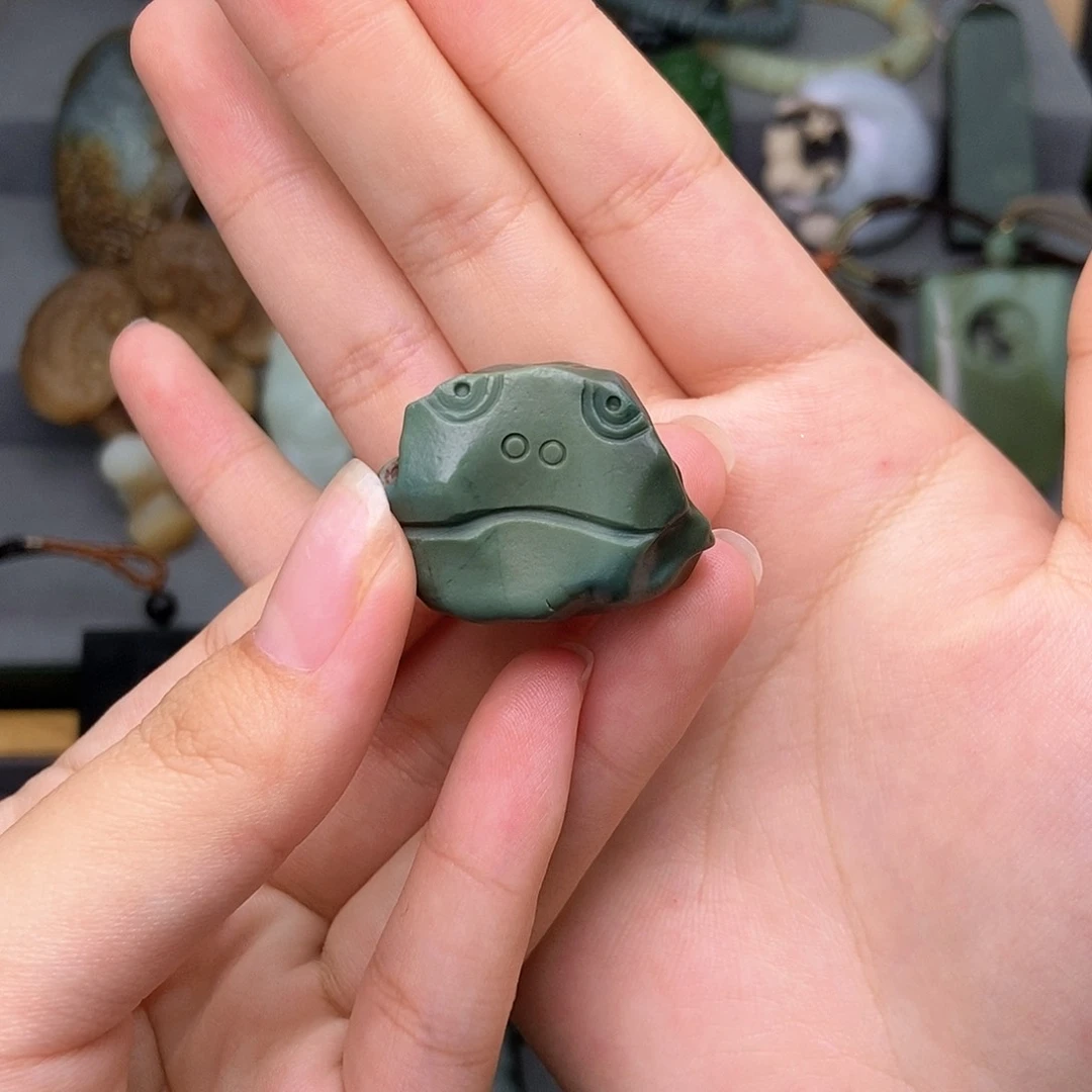 石英质玉（阿拉善玉）未镶嵌颈饰小*溜