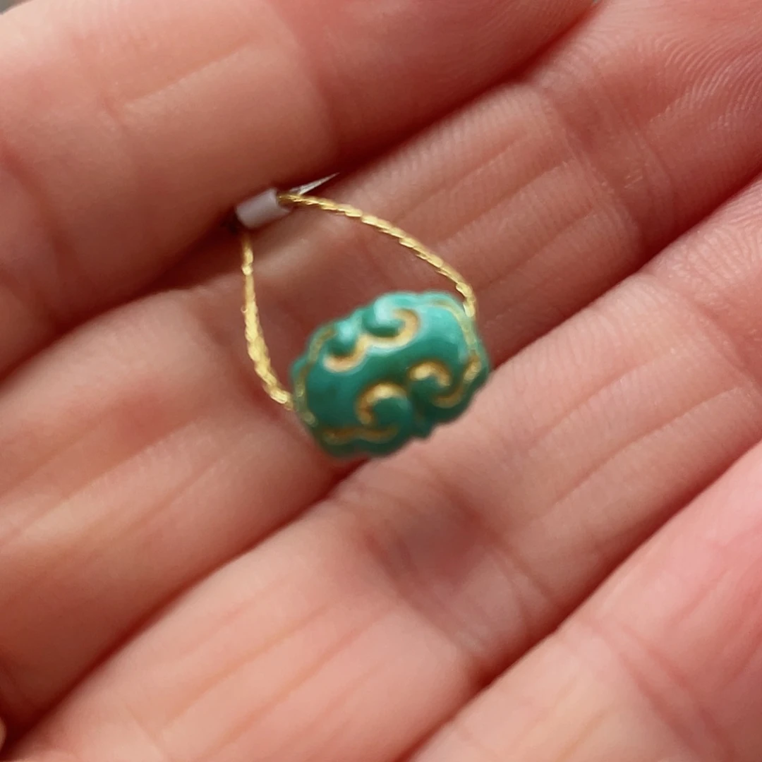 绿松石颈饰未镶嵌