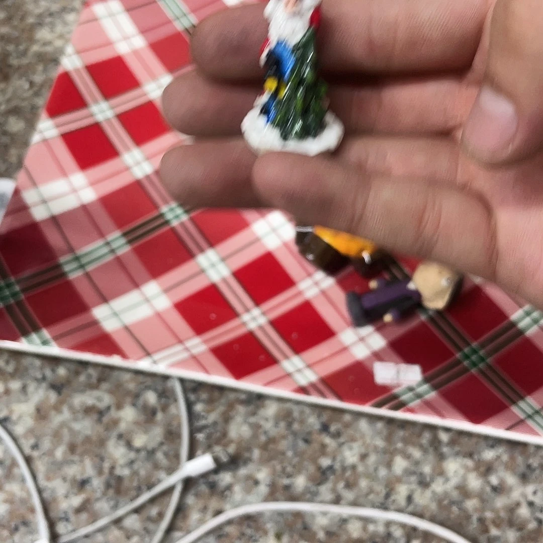 R***.满20包邮瑕疵陶瓷不退不换