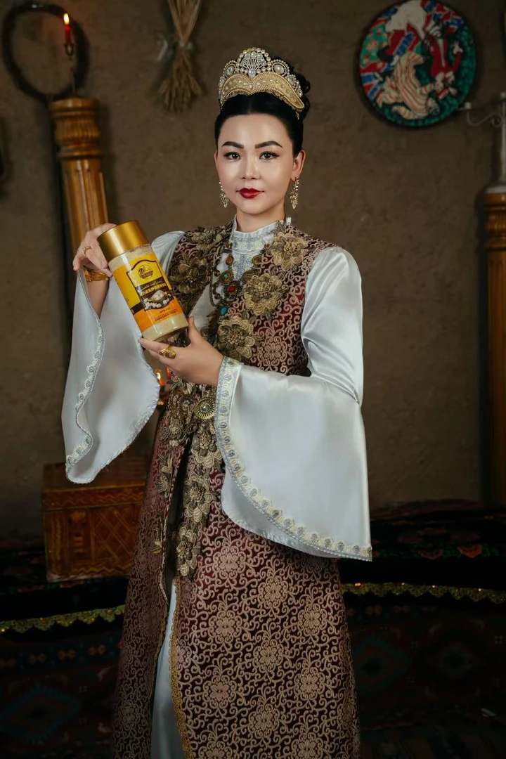 تۇخۇمدان ياشارتىش قۇۋەت تالقىنى 藿香茯苓固体饮料