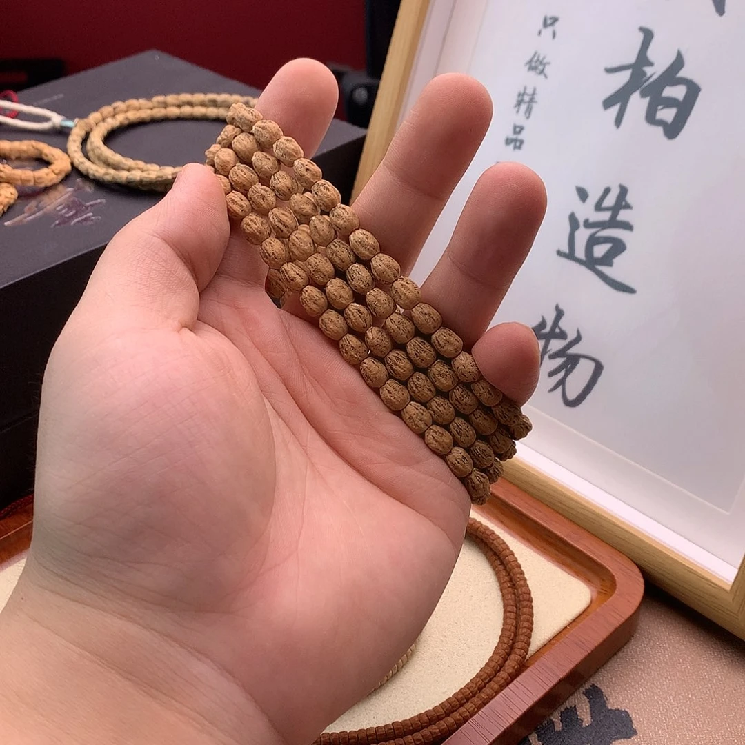 柏香籽/百香籽吊坠大*黑丝大长腿