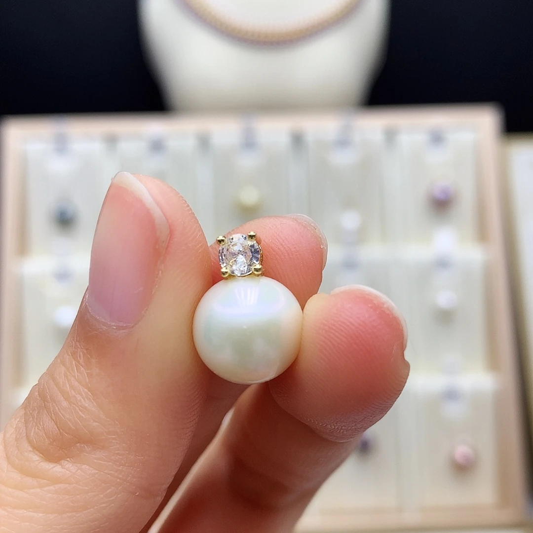 淡水珍珠合金颈饰