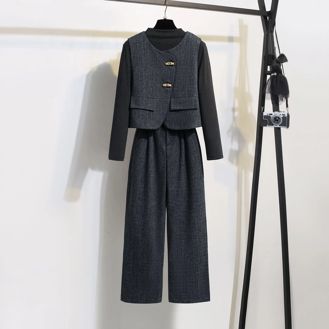 拉夏贝尔时尚套装女早秋新款高级感减龄上衣显瘦休闲裤三件套装