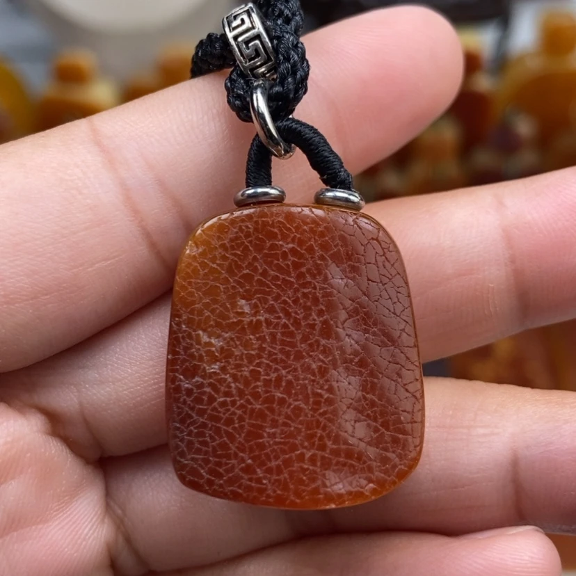【闪购商品】琥珀颈饰未镶嵌