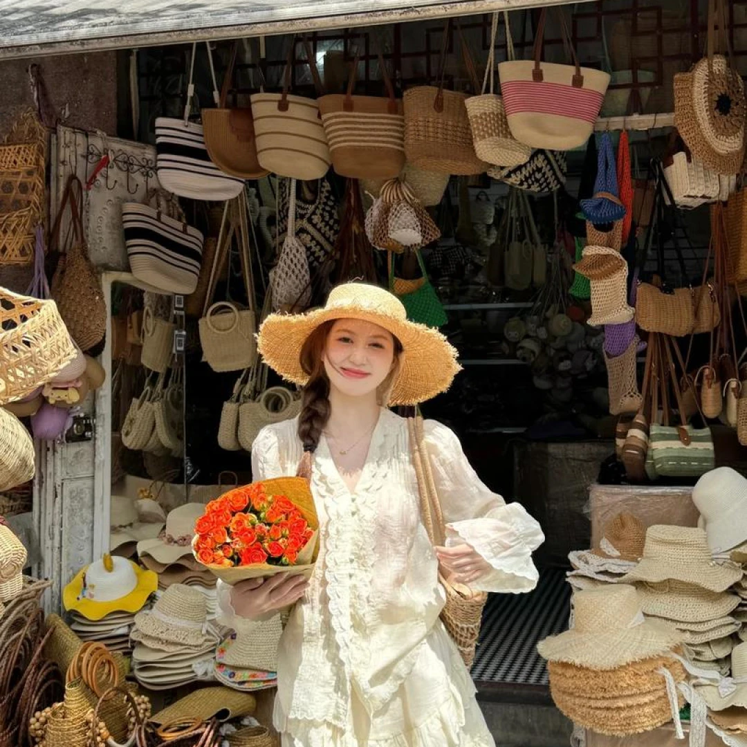 2025春夏新款穿搭一整套宽松V领长袖上衣荷叶边短裙两件套装女潮