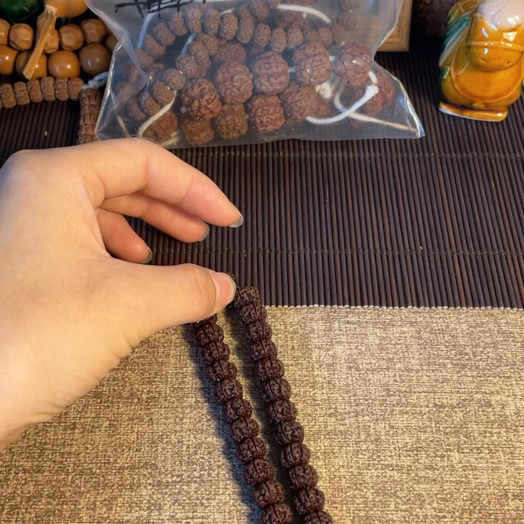 金刚菩提吊坠z****生梅花