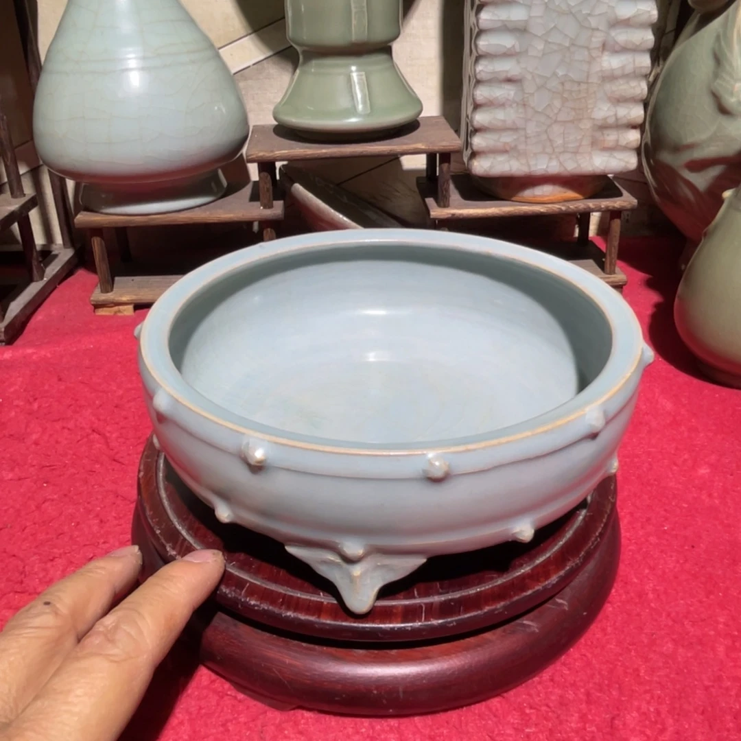 摆件龙泉窑洗东西完整