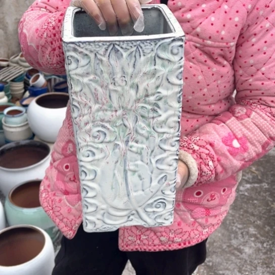 红陶口14高31瑕疵