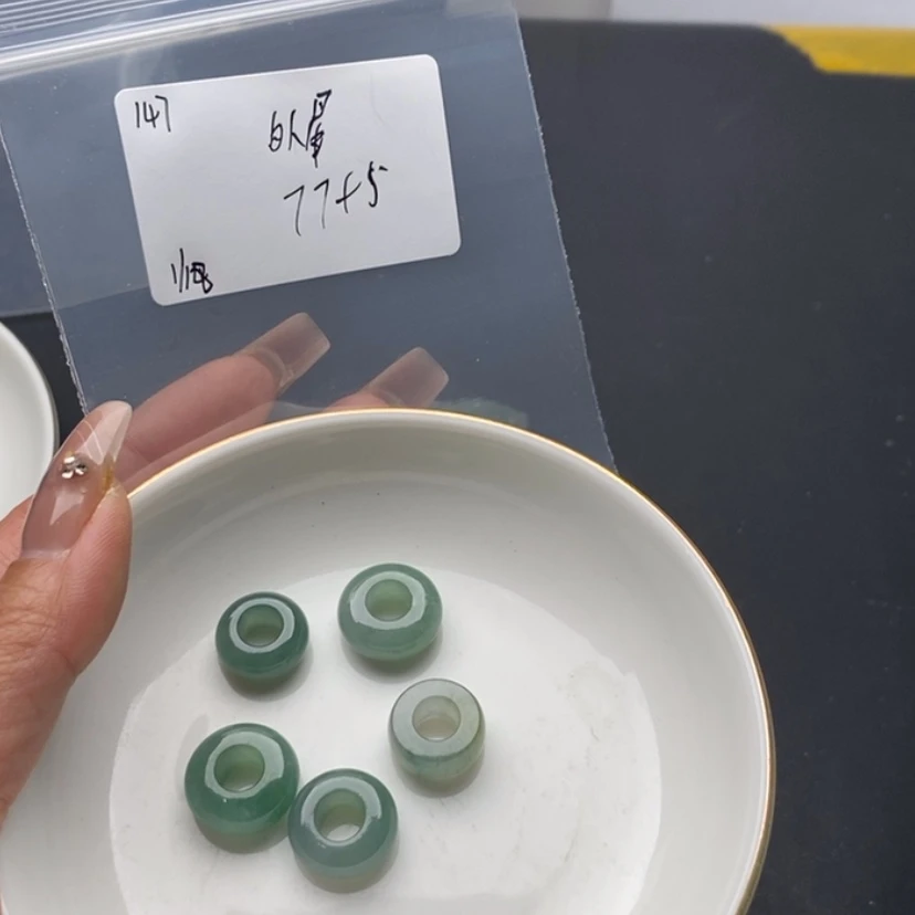 【闪购商品】定制翡翠未镶嵌外***宝