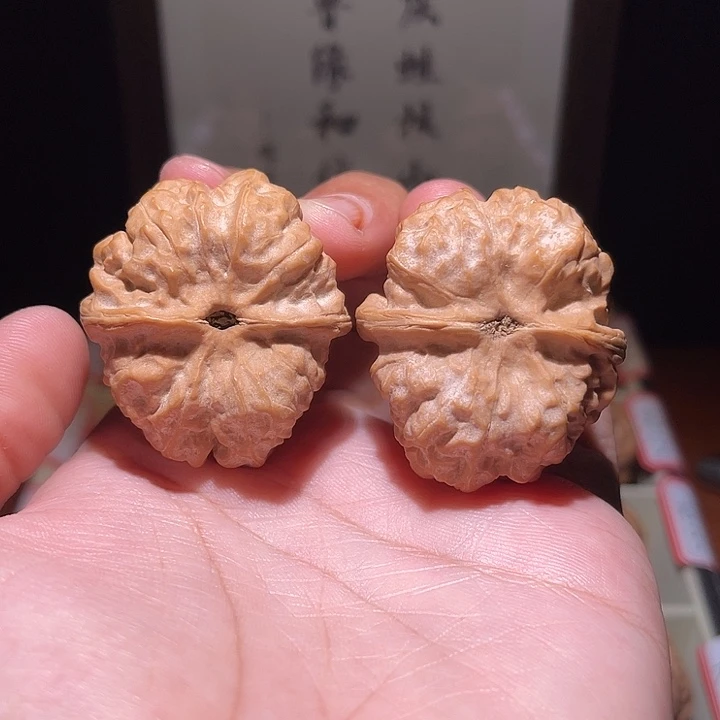 白***面手串/手链核桃蛤蟆头核桃